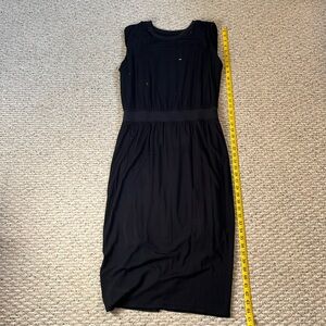 Women’s Black Sleeveless Lined Midi Athleta Dress